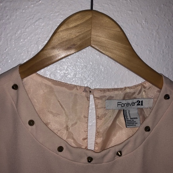 Forever21 Gold Detailed Peplum Blouse - Picture 2 of 7